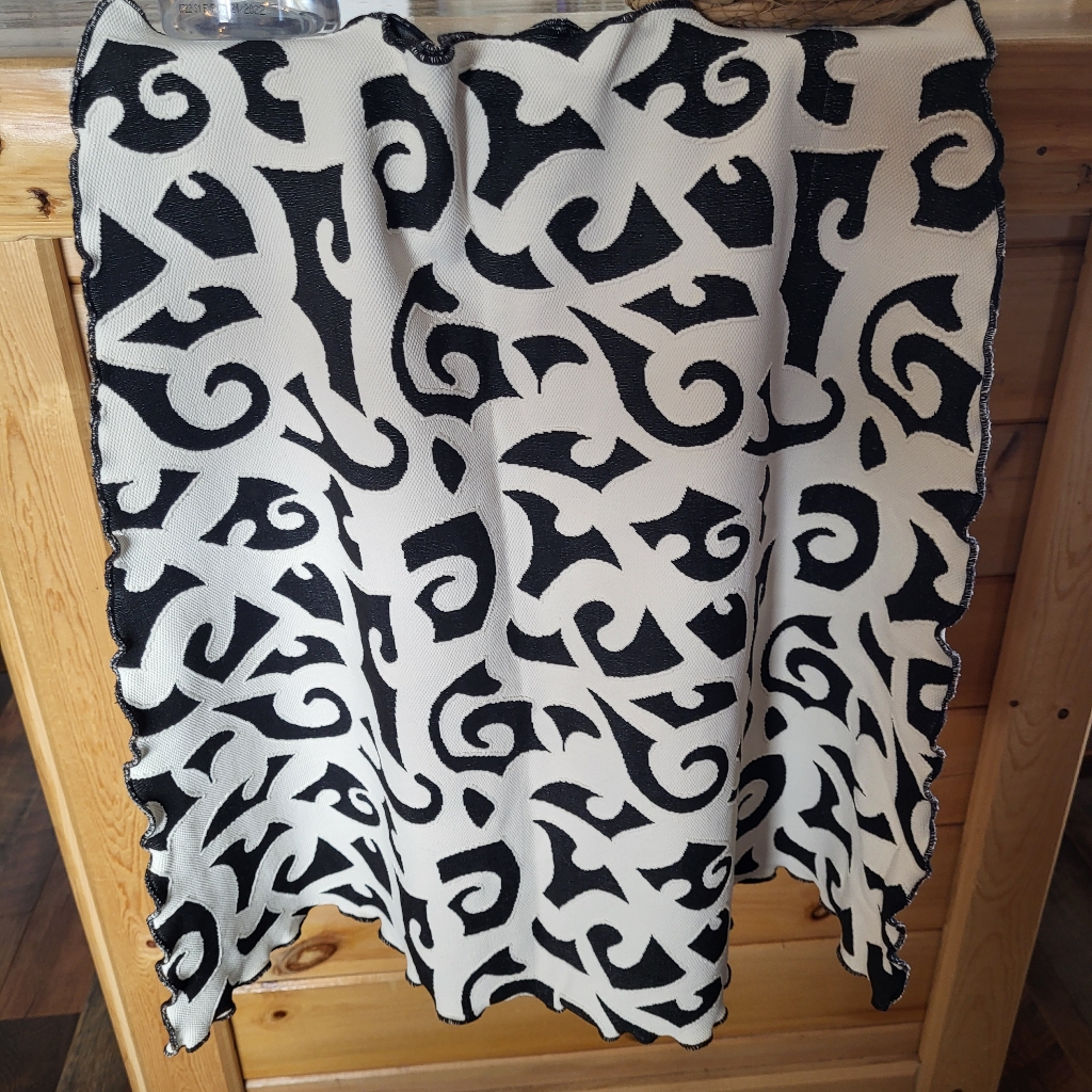 Black  White Pull On Skirt Very Comfortable Made By Haystacks A Mi Made Co